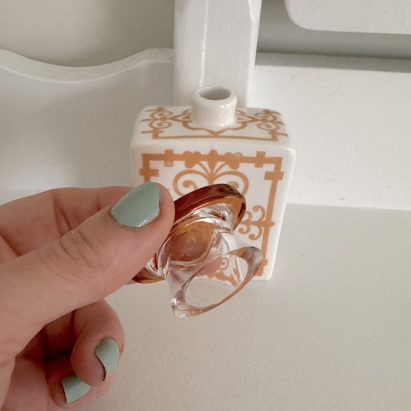 Glass Perfume Jar - Picture 3 of 4